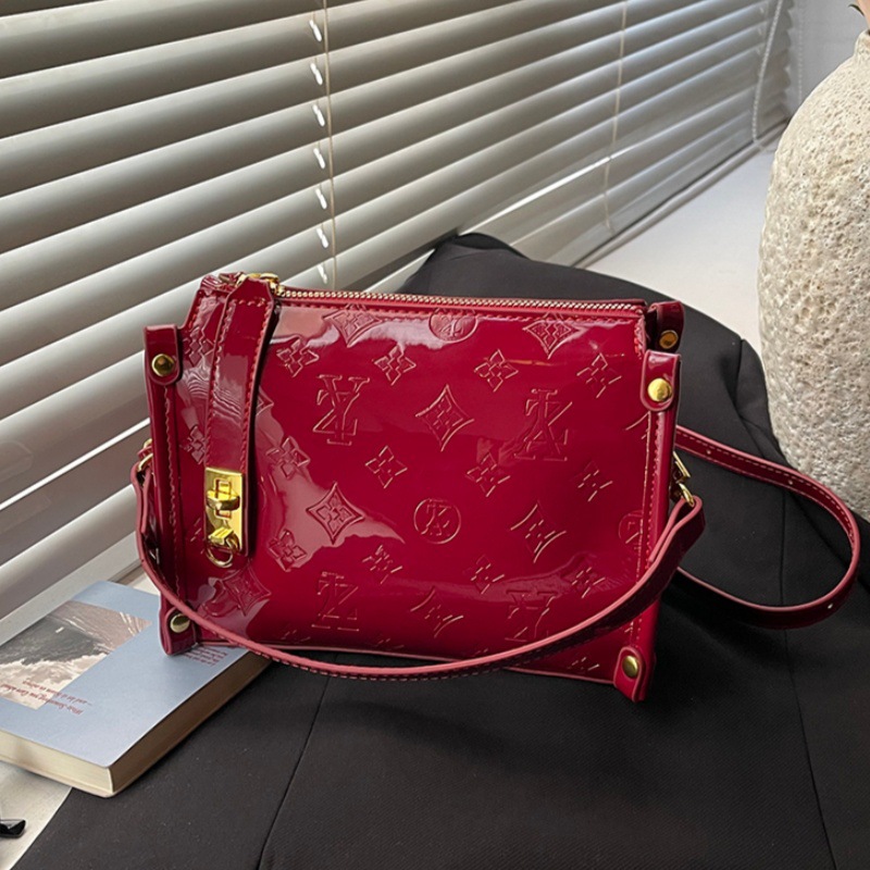 클래식 디자인 컬렉션 2026 신모델 고급 래커 가죽  - Women Bags Collection 리뷰 및 가격