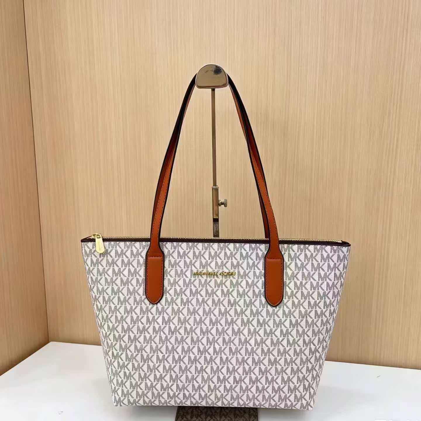 마이클 코어스 머서 새로운 심플하고 우아한 여성용 크로 - Women'S Tote Bags Michael Kors 리뷰 및 가격
